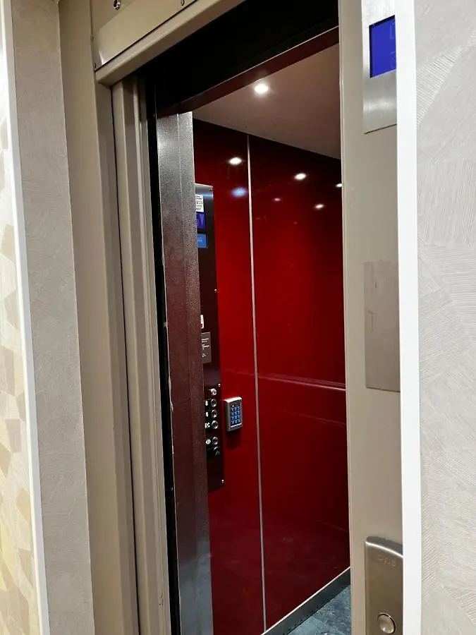 Tour Eiffel-Montparnasse Joli Studio Apartment Paris France