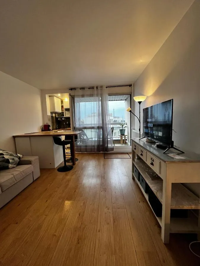 Tour Eiffel-Montparnasse Joli Studio Apartment Paris